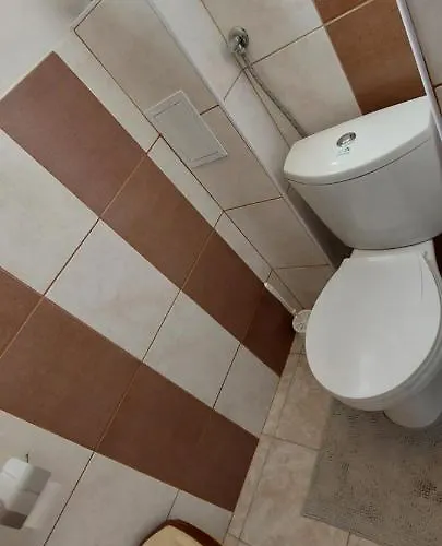 Jasmin Къща за гости